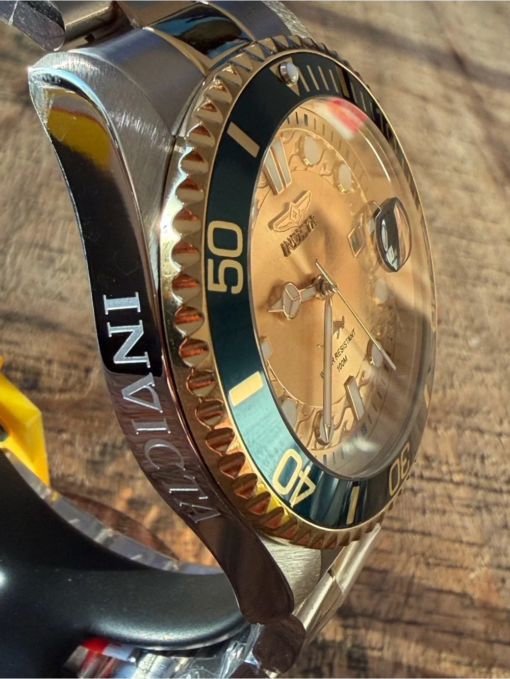 NEW Invicta Pro Diver Currentwave Two-Tone Gold Dial Stainless Steel Watch 43mm
